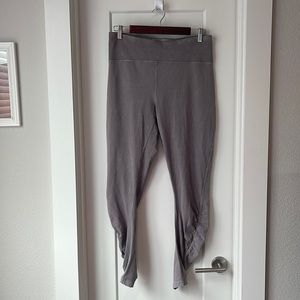 LuLuLemon Grey Ruched Leggings